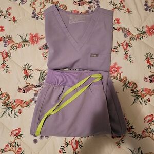 Figs Women's Scrub Set in Lavender
